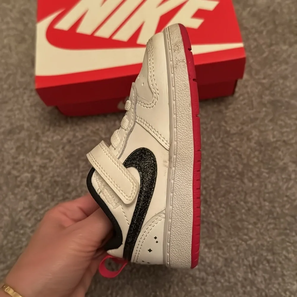 Nike Court Borough Low 2 SE